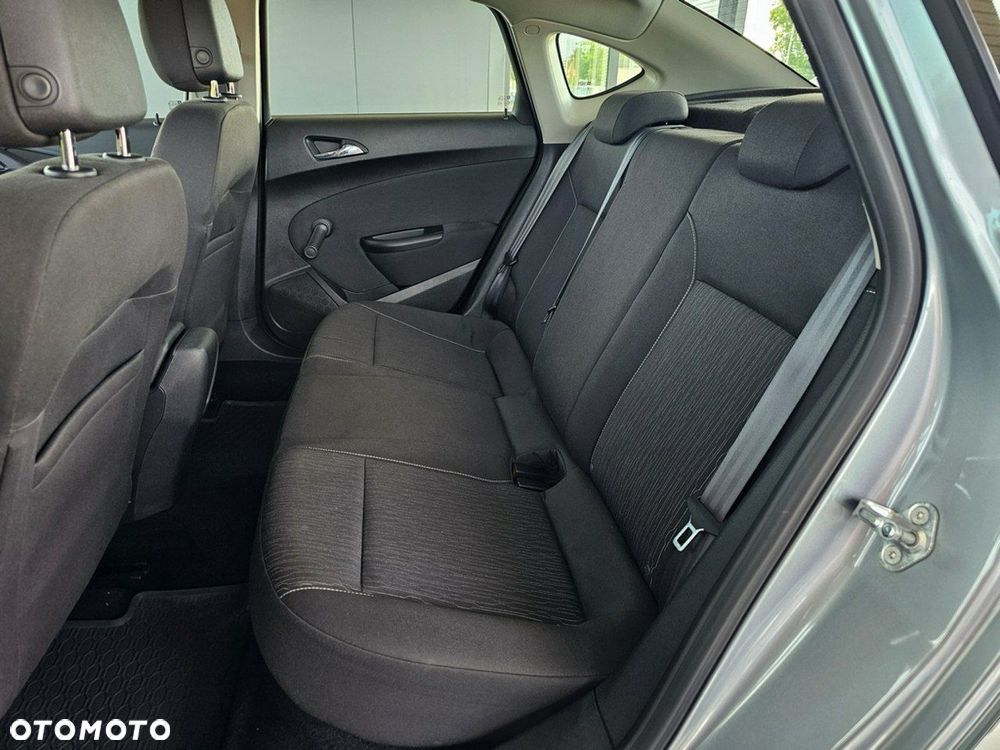 Opel Astra - 22