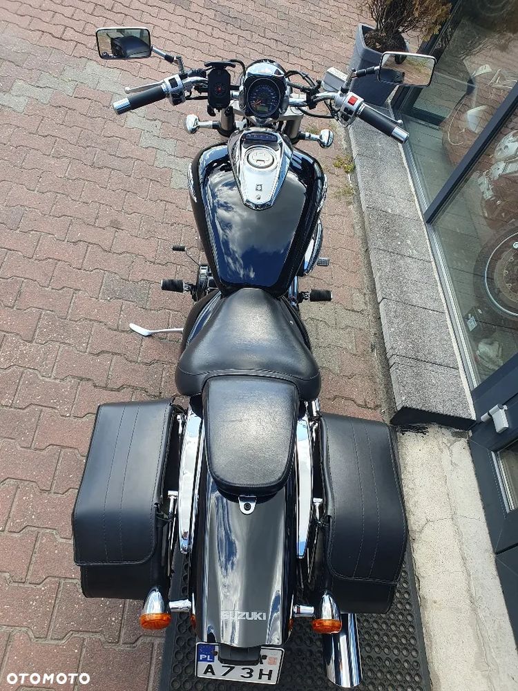 Suzuki Intruder - 19