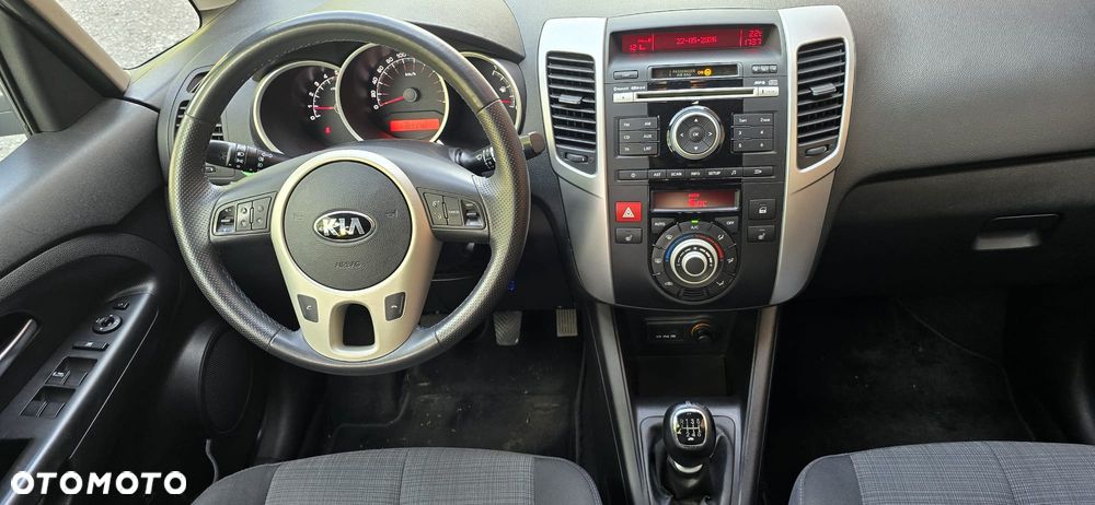 Kia Venga 1.4 CRDi XL - 8