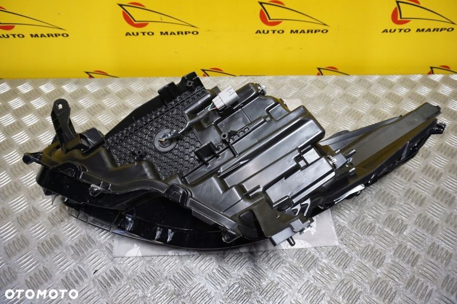 TOYOTA HIGHLANDER 2019- REFLEKTOR LAMPA FULL LED PRAWA (1) USA - 13
