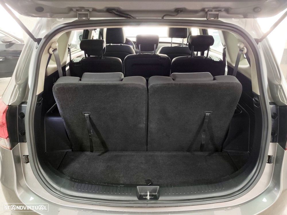 Kia Carens 1.7 CRDi ISG TX - 9