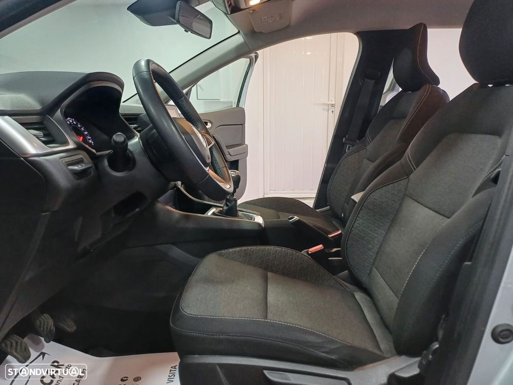 Renault Captur - 10