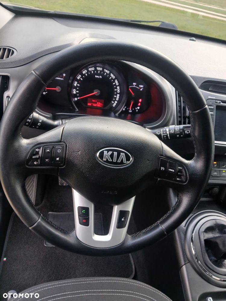 Kia Sportage 1.7 CRDI 2WD ISG Dream-Team Edition - 10