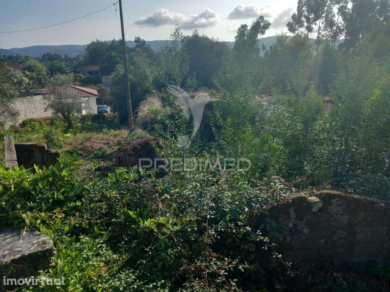 Ruina com excelente terreno - Grande imagem: 4/21