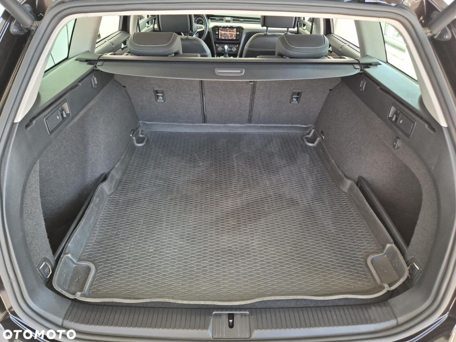 Volkswagen Passat 2.0 TSI Elegance DSG - 31