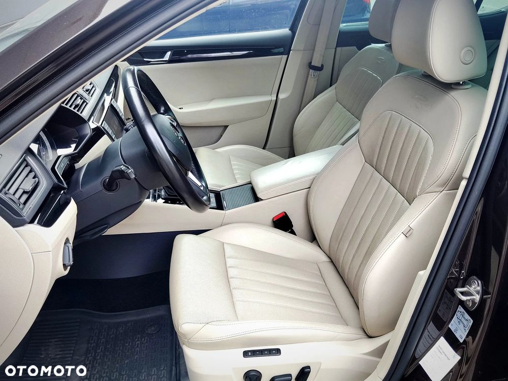 Skoda Superb 2.0 TSI 4x4 L&K DSG - 6