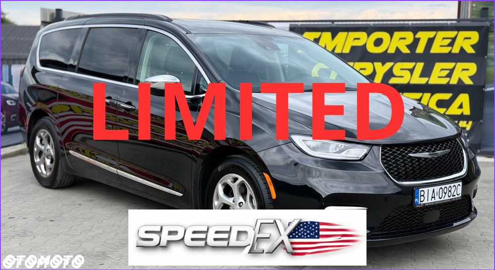 Chrysler Pacifica - 1