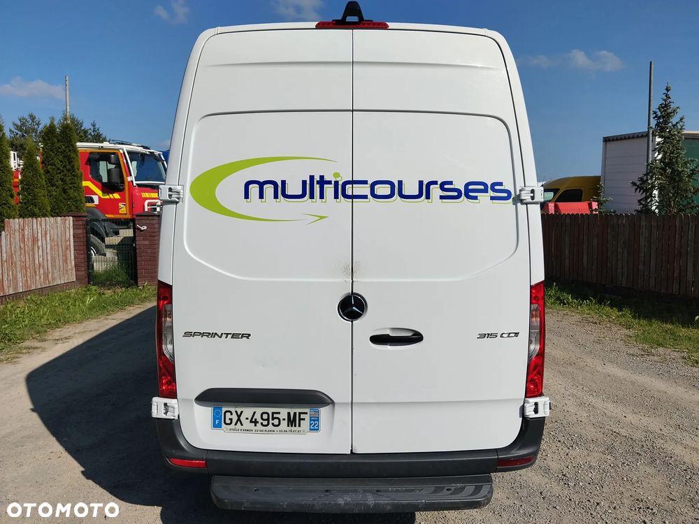 Mercedes-Benz Sprinter - 6