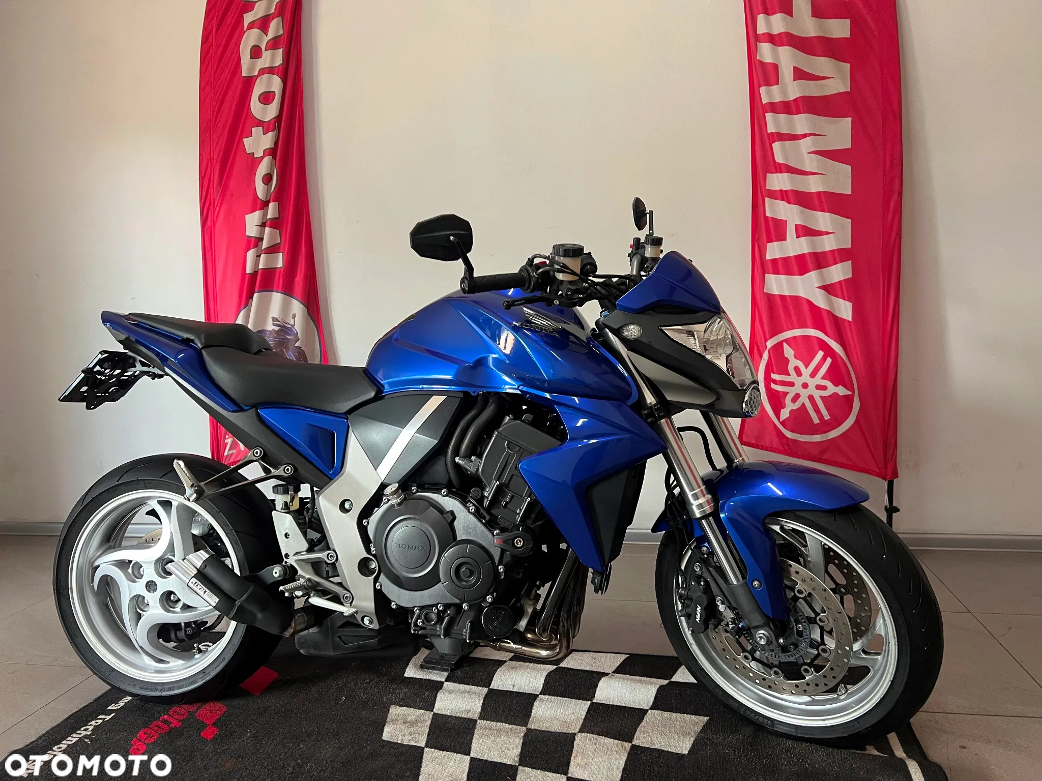 Honda CB - 2