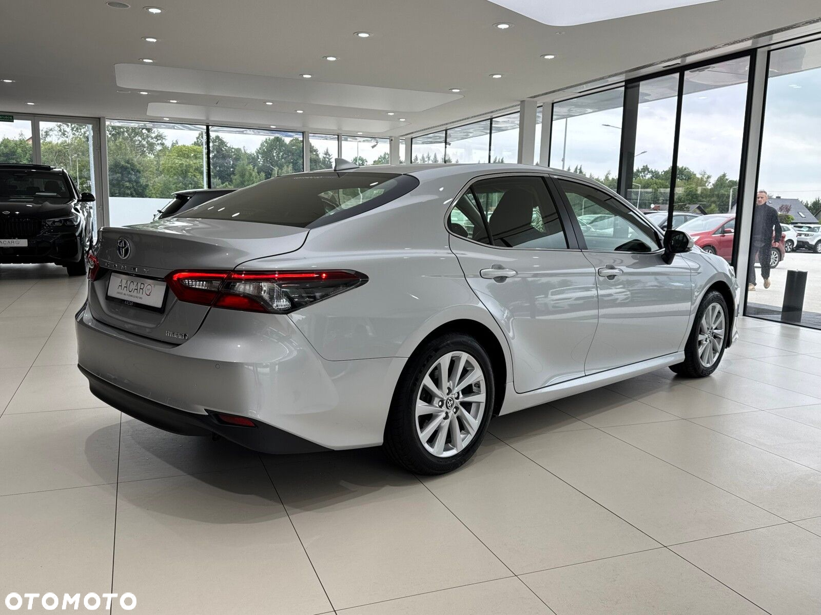 Toyota Camry - 5
