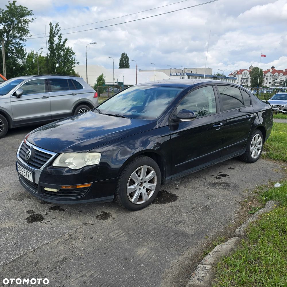 Volkswagen Passat 1.9 TDI Trendline - 2