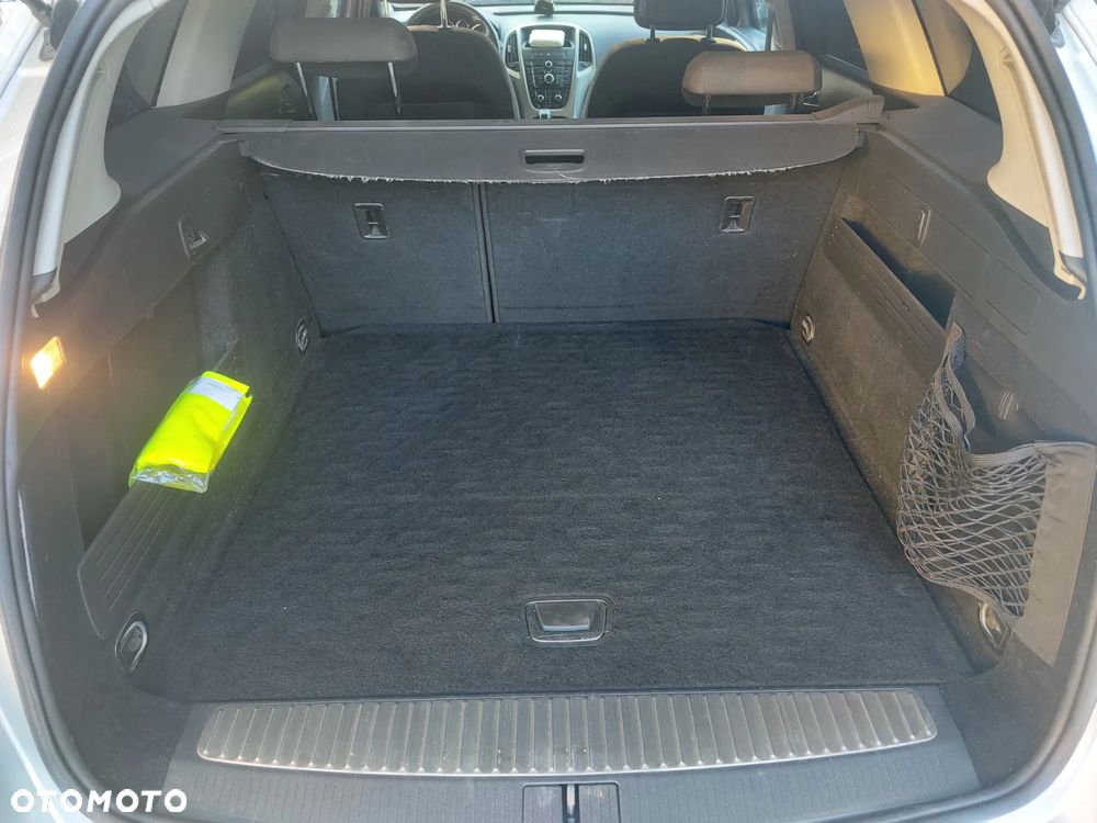 Opel Astra 1.4 T Cosmo - 11