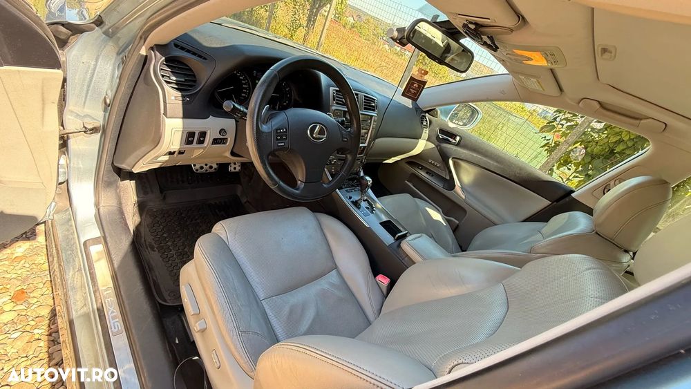 Lexus Seria IS 250 2.5 V6 Aut Luxury - 13