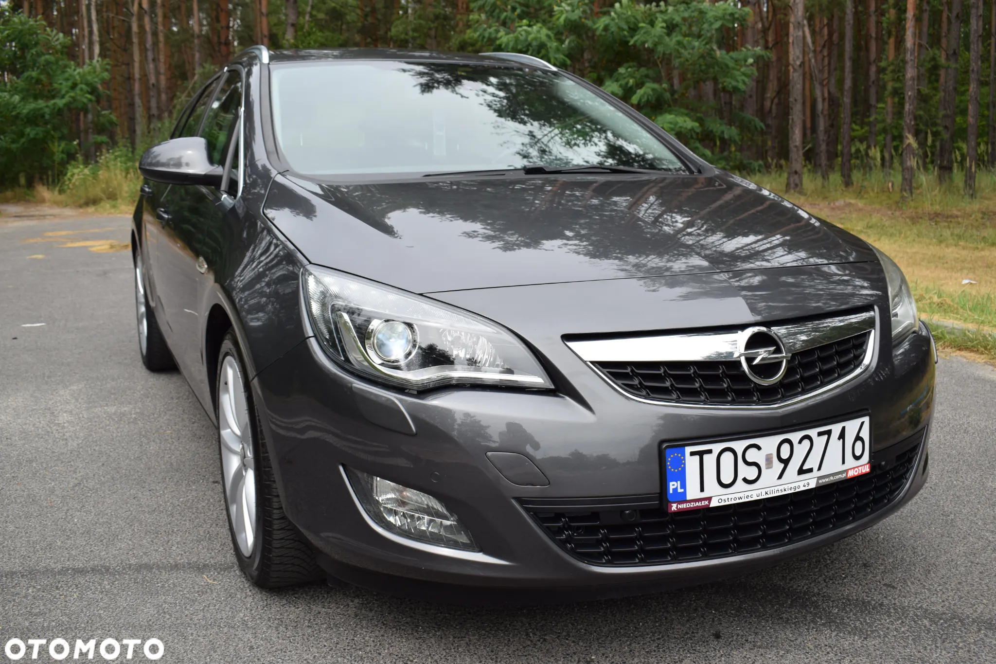 Opel Astra 1.6 Turbo Cosmo - 11