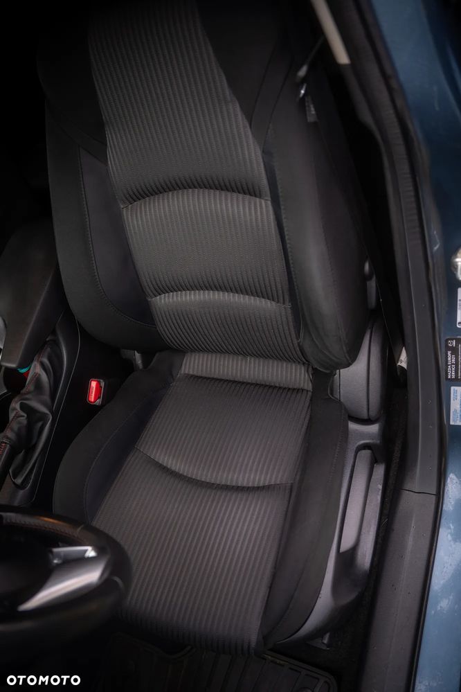 Mazda 3 - 13