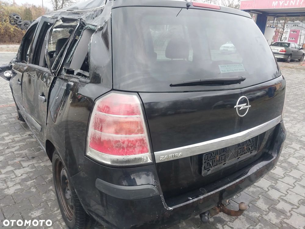 Opel Zafira B silnik 1.9 CDTI JTD kompletny Z19DT 120KM skrzynia biegów M32 sprzęgło dwumasa drzwi prawe przednie tylne przód tył błotnik zderzak tył tylny Z20R czarny szyba czujniki parkowania pdc dwumasa lewarek biegów linki lusterko maglownica pompa wspomagania wtryski pas przedni chłodnica turbina przewód rura wąż wiązka mechanizm panel radio wyświetlacz navi fotel fotele 7 osób magistrala konsola manetki przełącznik belka mcperson sanki hak holowniczy wentylator nawiewu rezystor NA CZĘŚCI WSZYSTKIE CZĘŚCI - 11