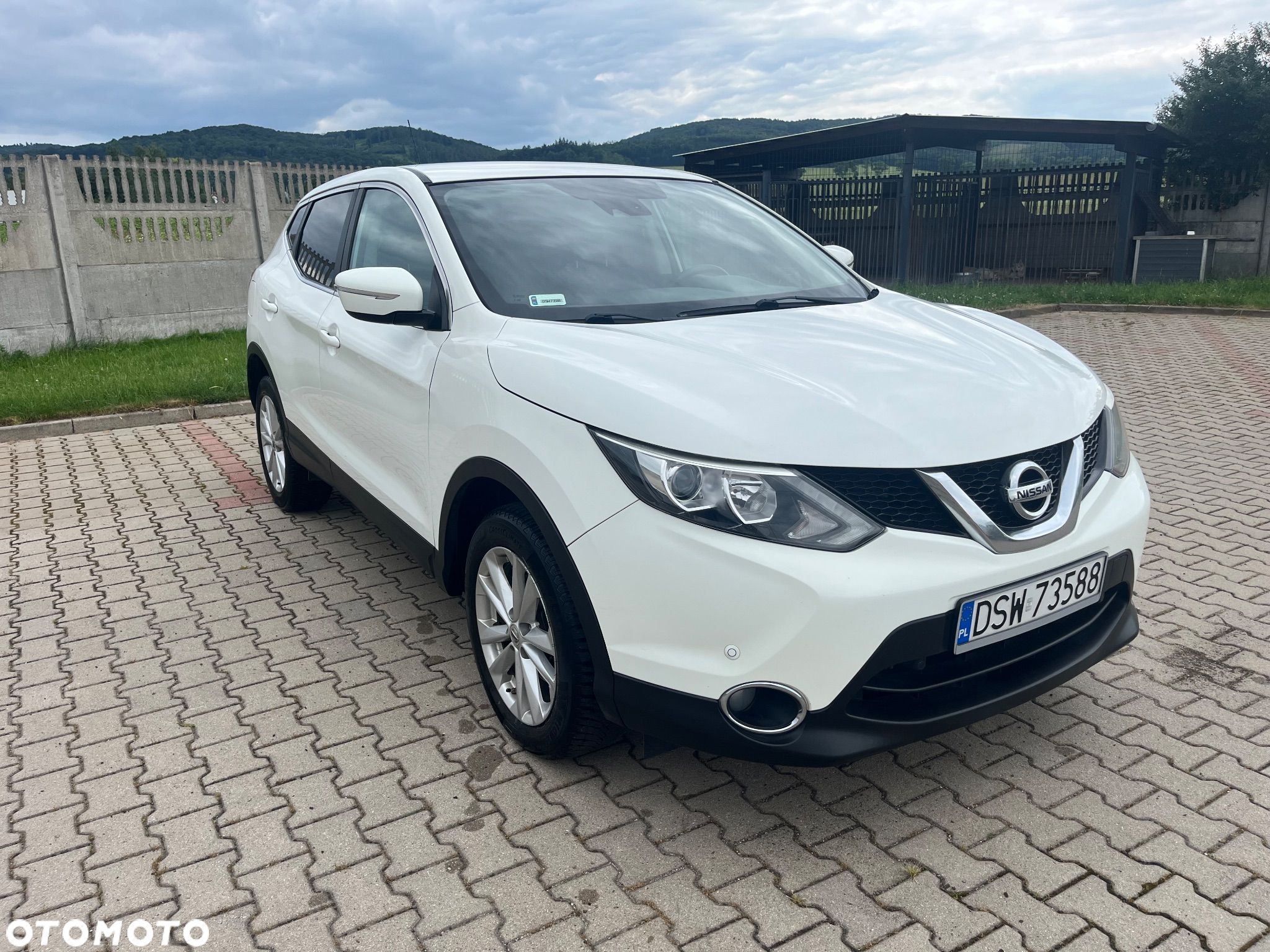 Nissan Qashqai 1.2 DIG-T N-Connecta - 1