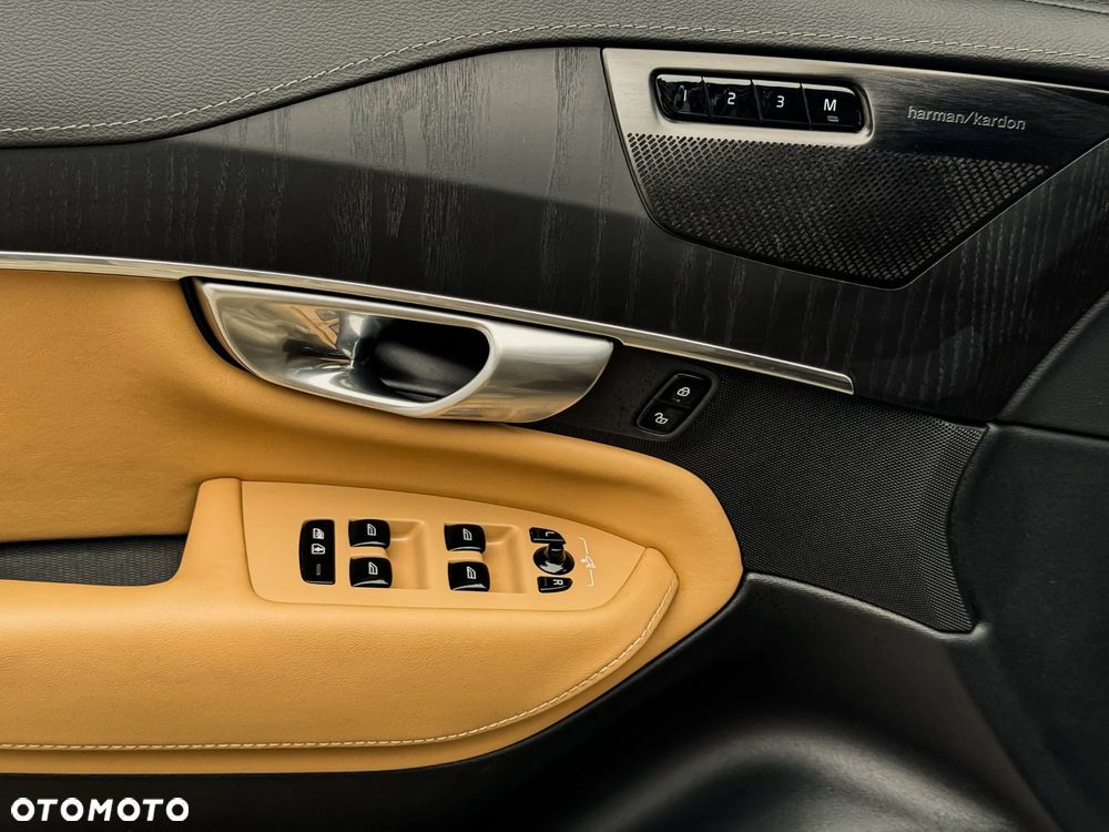 Volvo XC 90 B5 D AWD Plus Bright 7os - 36