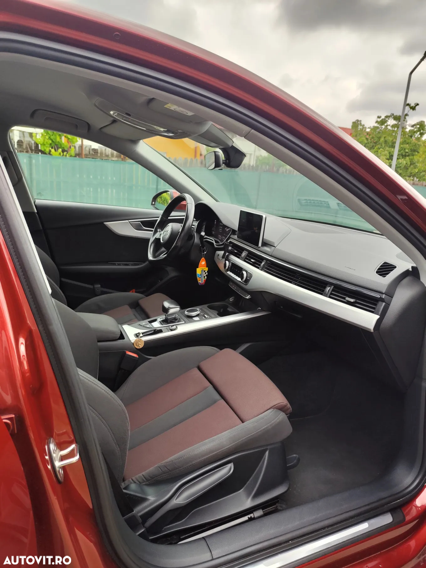 Audi A4 2.0 TDI S tronic Design - 10