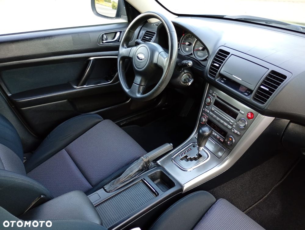 Subaru Legacy 2.0i AT - 7