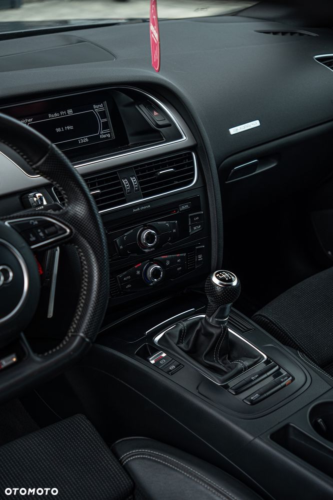 Audi A5 Coupé 2.0 TDI DPF quattro - 30