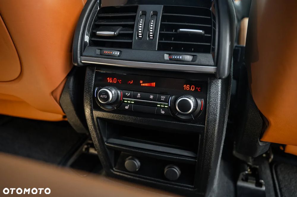 BMW X5 M Standard - 25