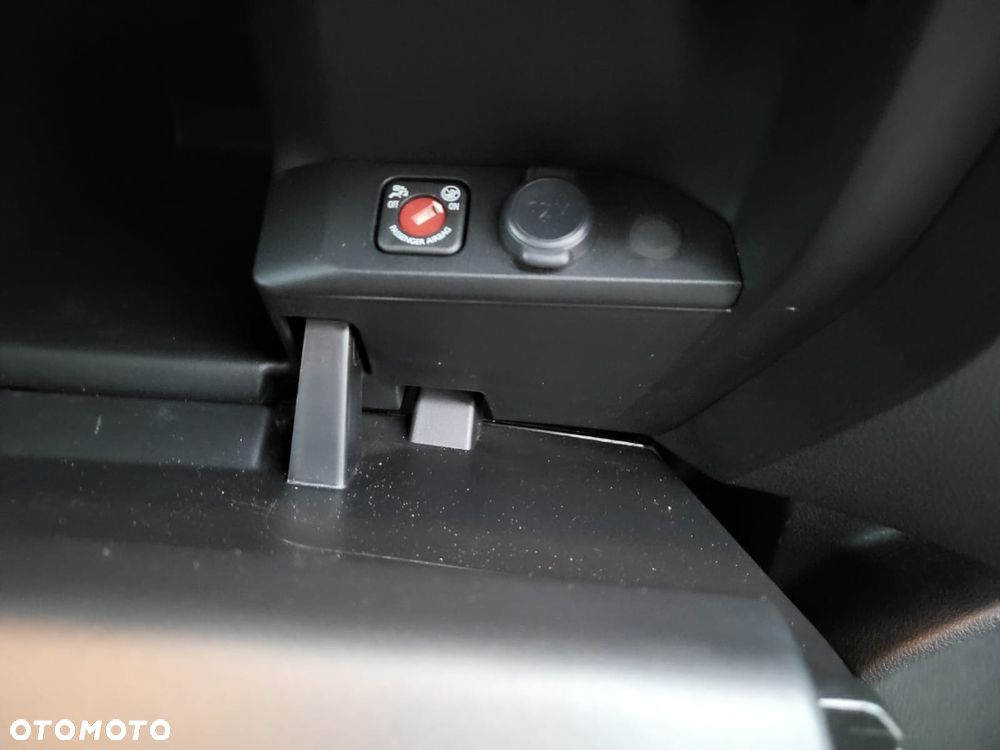 Mercedes-Benz EXPERT 2,0 HDI-SKÓRA-AUTOMAT-MIXT 5 OSÓB -DŁUGI-KLIMA-NOWY - 6