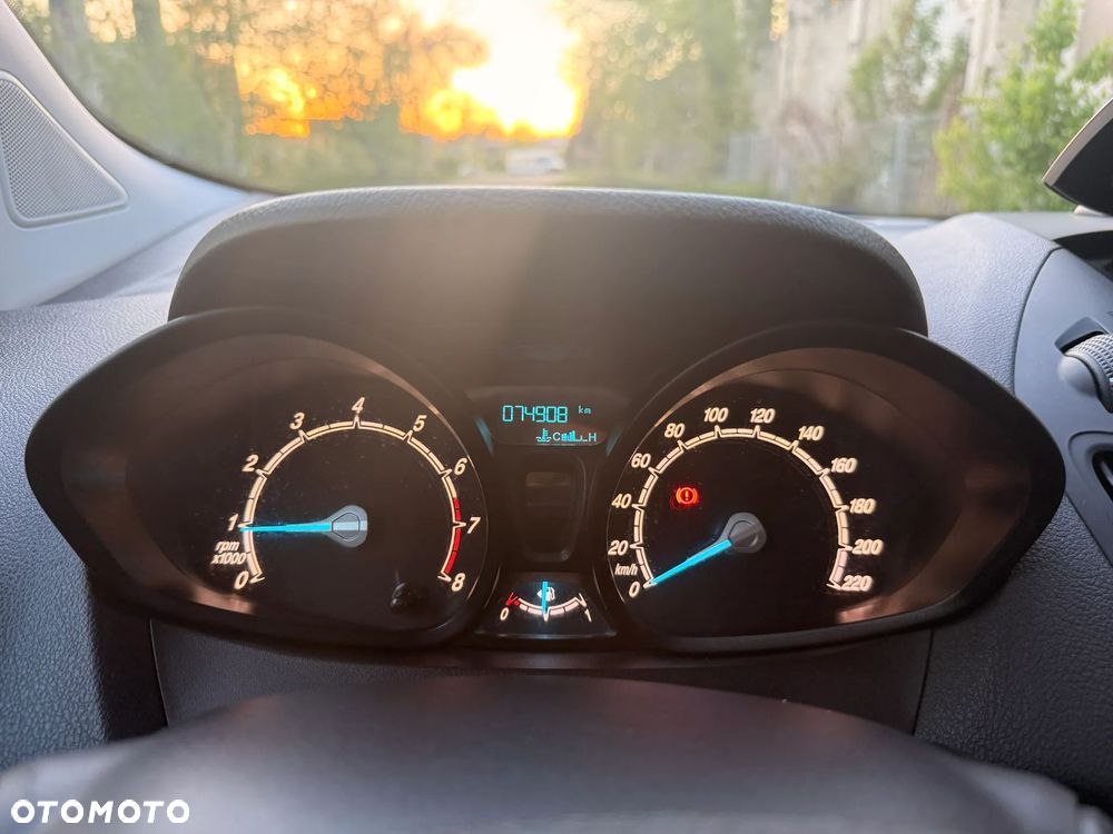 Ford Tourneo Courier 1.0 EcoBoost Trend - 12