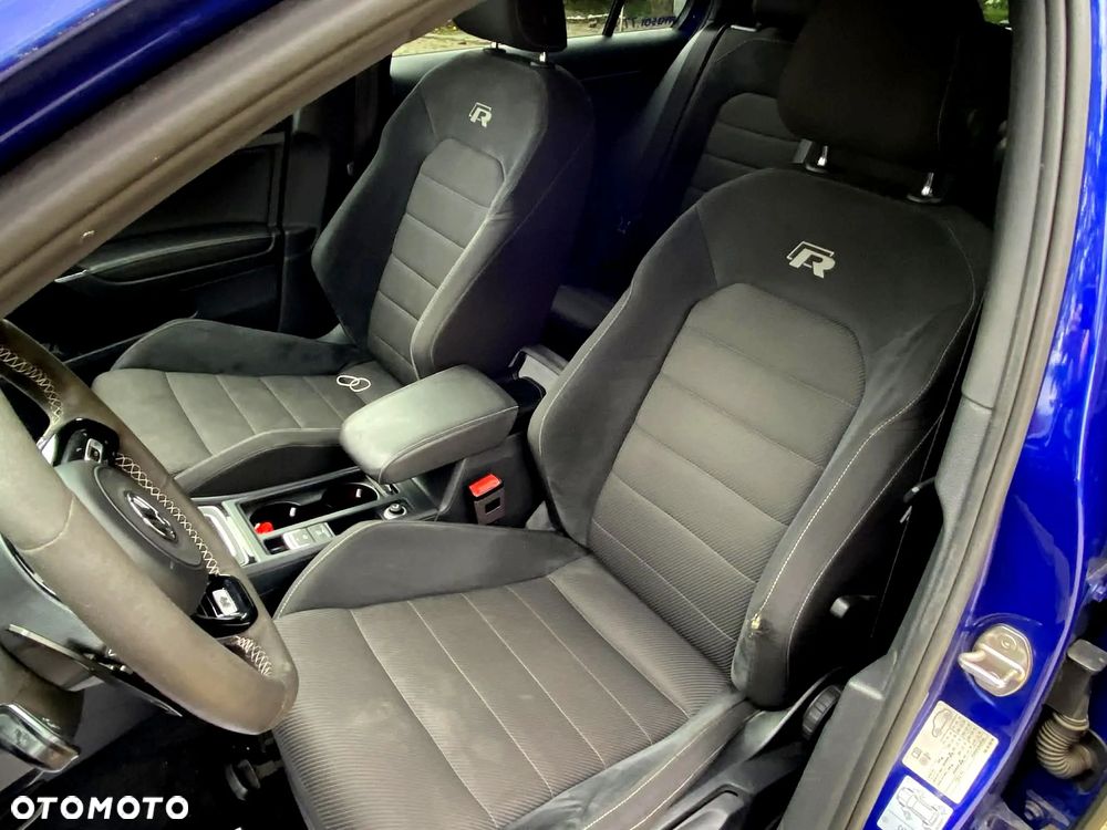 Volkswagen Golf - 29
