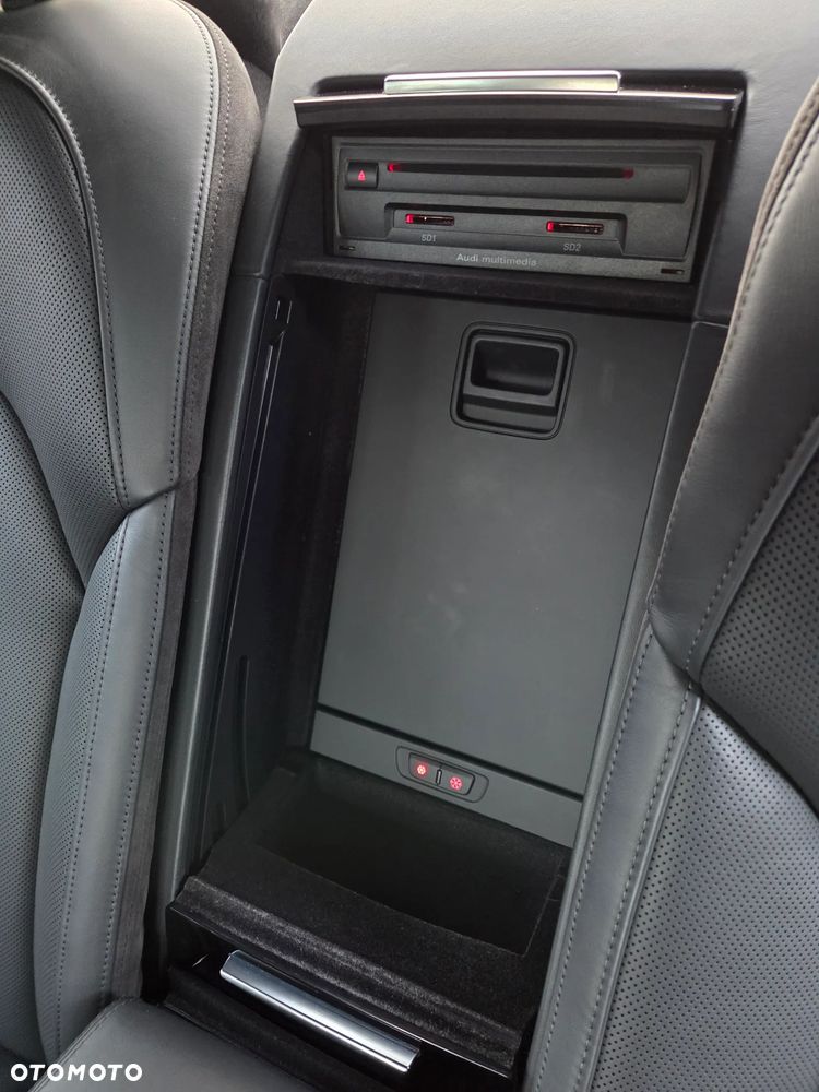 Audi A8 4.2 TDI L Quattro - 16