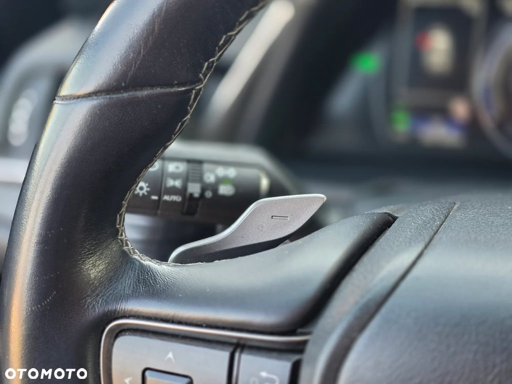 Lexus ES 300h Prestige - 28