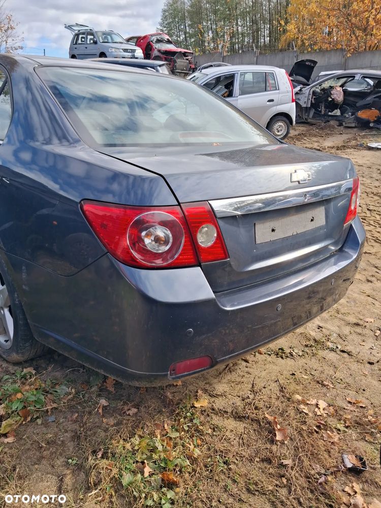 Chevrolet Epica zderzak tylni 88U - 3