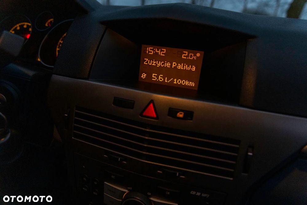 Opel Astra 1.4 Enjoy - 24