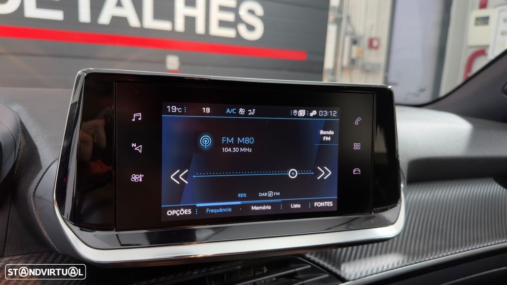 Peugeot 2008 1.2 PureTech Active Pack - 22