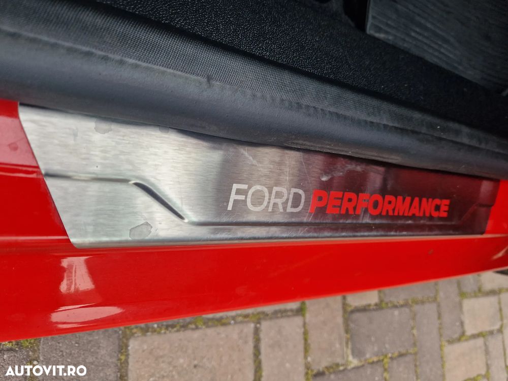 Ford Fiesta - 15