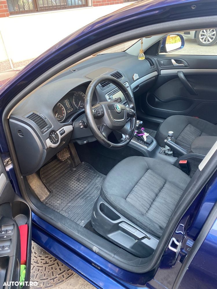 Skoda Octavia 1.6 TDI Ambiente DSG - 5