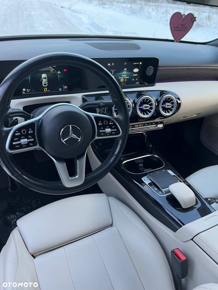 Mercedes-Benz Klasa A 220 4Matic 7G-DCT AMG Line - 7