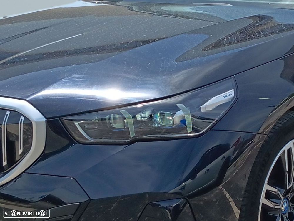 BMW 530 e Pack Desportivo M — fotografia 3