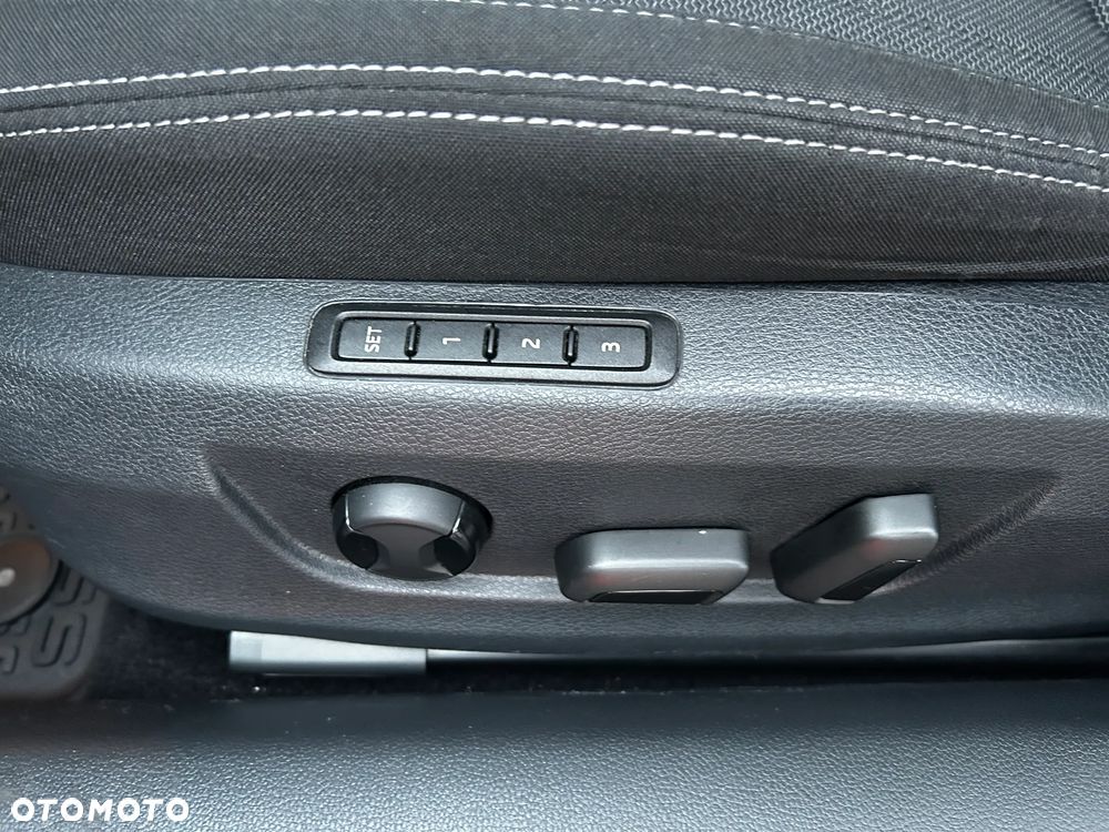 Skoda Superb 2.0 TDI SCR Style DSG - 12