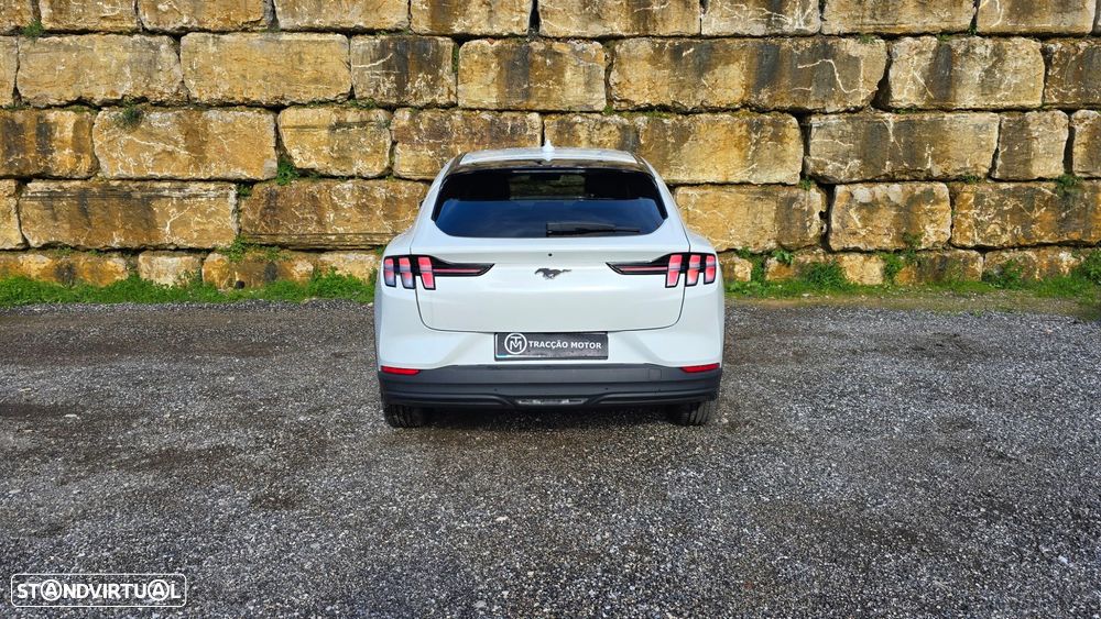 Ford Mustang Mach-E - 6