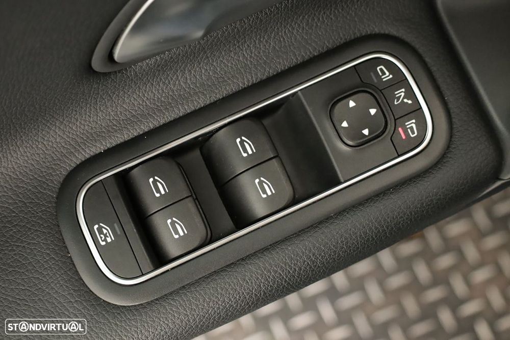 Mercedes-Benz A 200 Standard - 21