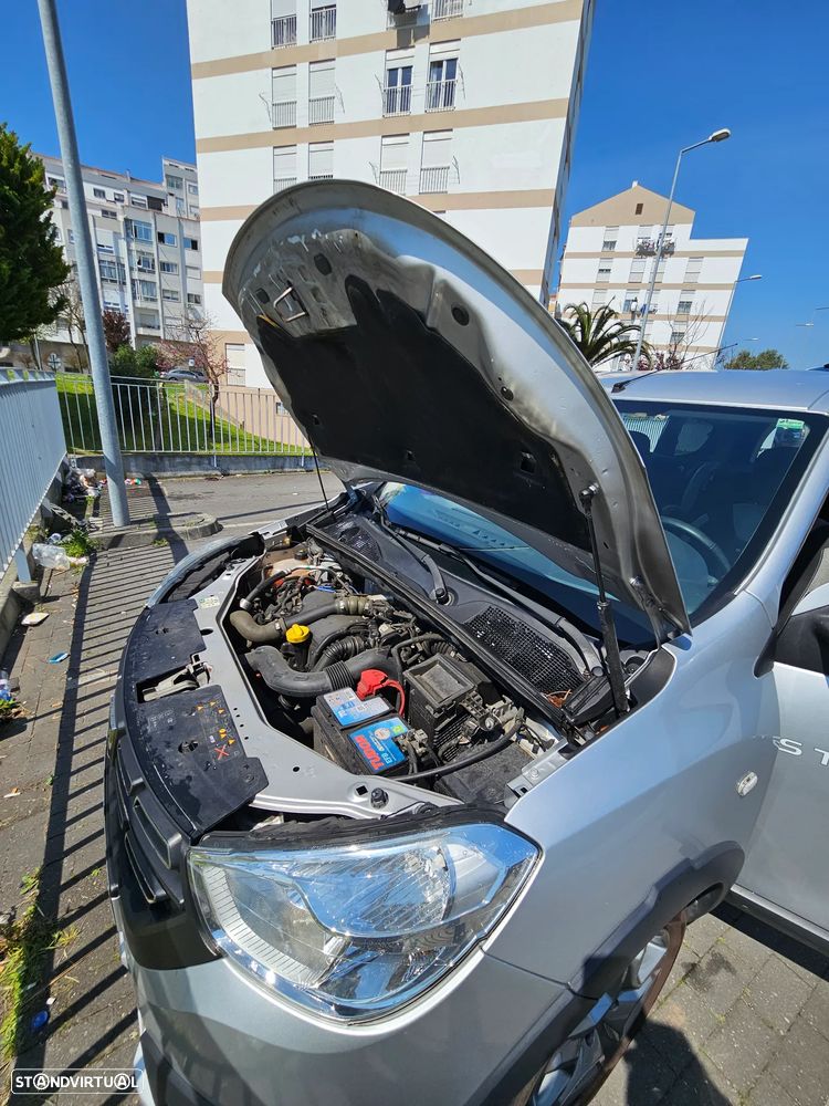 Dacia Lodgy 1.5 dCi Stepway 7L - 9