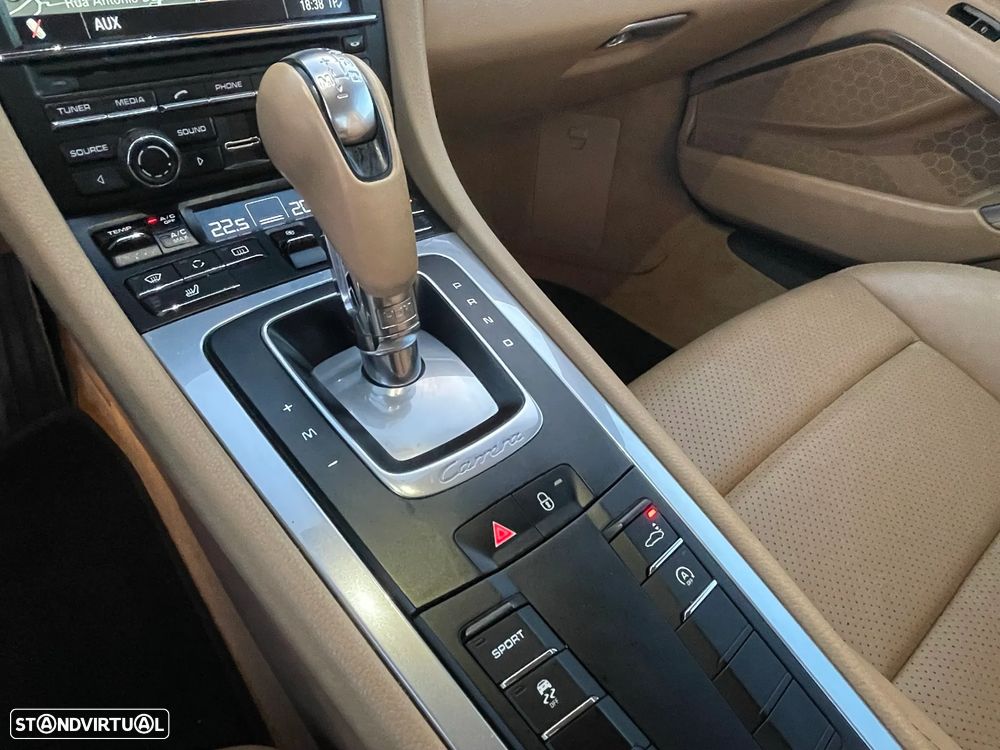 Porsche 911 (991) Carrera PDK - 31