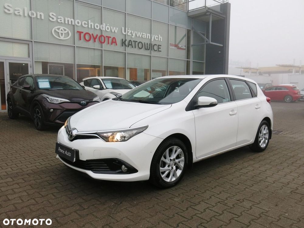 Toyota Auris - 1