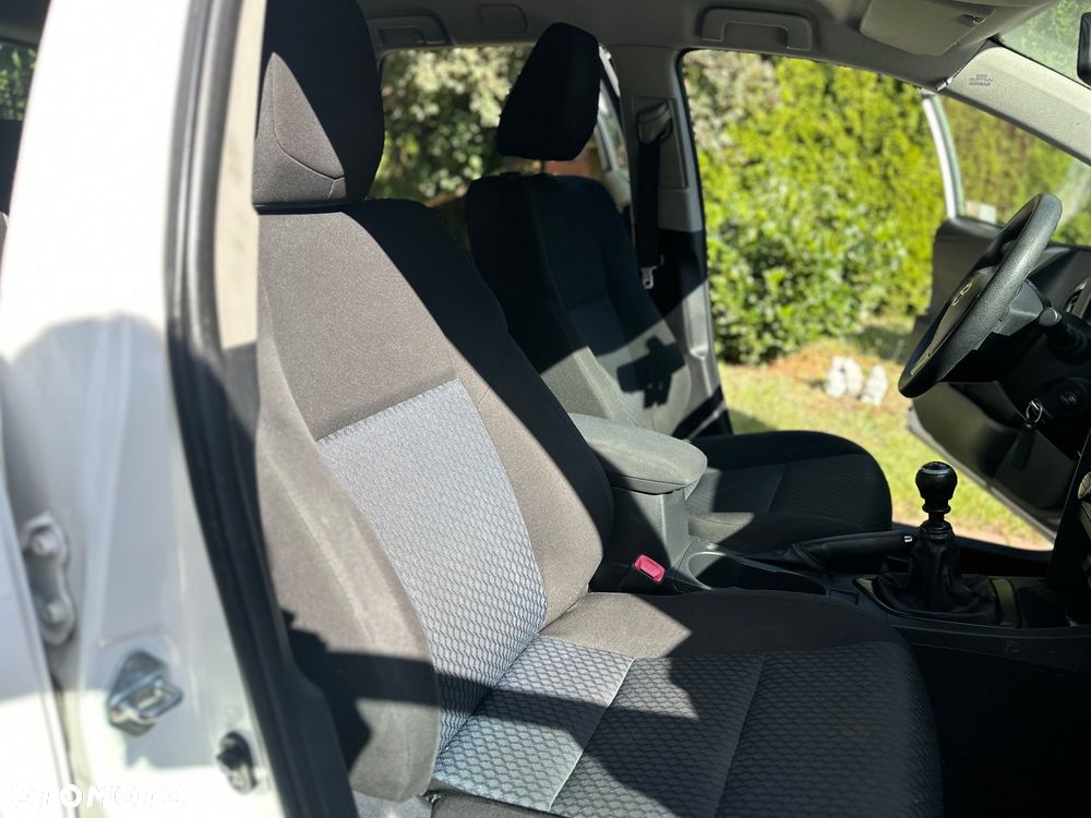 Toyota Auris 1.4 D-4D - 27