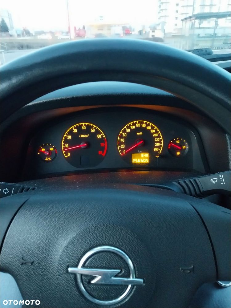 Opel Vectra 1.6 Comfort - 3