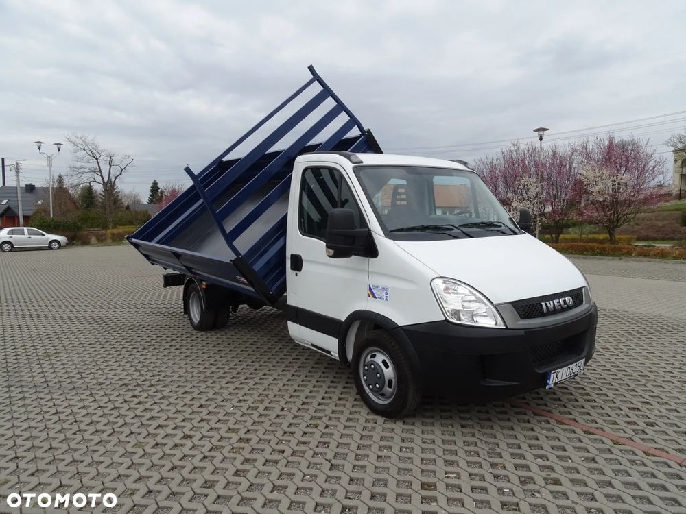 Iveco DAILY - 9