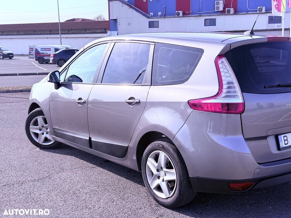 Renault Grand Scenic 1.5 dCi EDC Privilege - 8