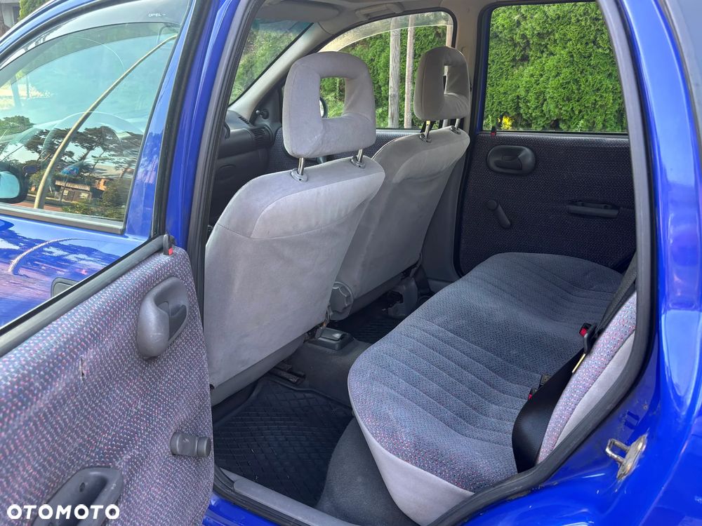 Opel Corsa 1.4 Joy - 11