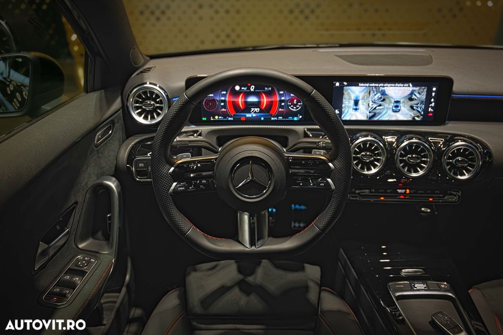 Mercedes-Benz A 180 Sedan 7G-DCT AMG Line - 12